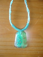 collier pendentif pâte de verre
