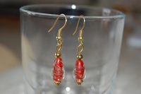 boucles d`oreilles gouttes rouge et or