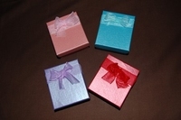 * Boîte cadeau coloris au choix